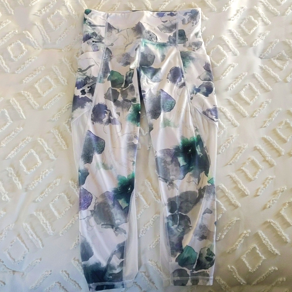 Athleta 3/4 workout pants